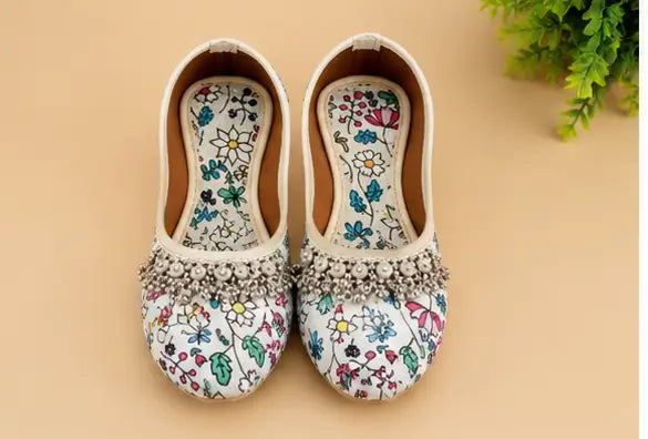 Kids Girls Embroidered Jutti Bellies Slip-On Comfortable Ethnic Daily Wear Footwear