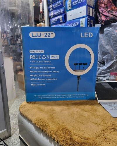 22-inch LED ring light
